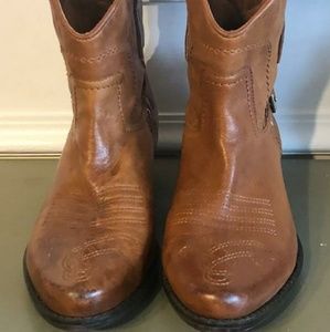 FRANCO SARTO  BROWN BOOTS SIZE 7